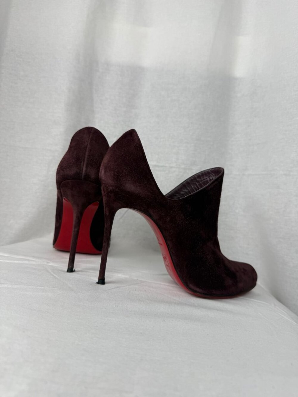 Christian Louboutin Dugueclina 100 Plum Suede Booties EU 39